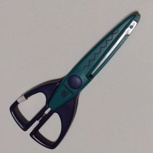 3/$15 Provo Craft Scissors Zigzag